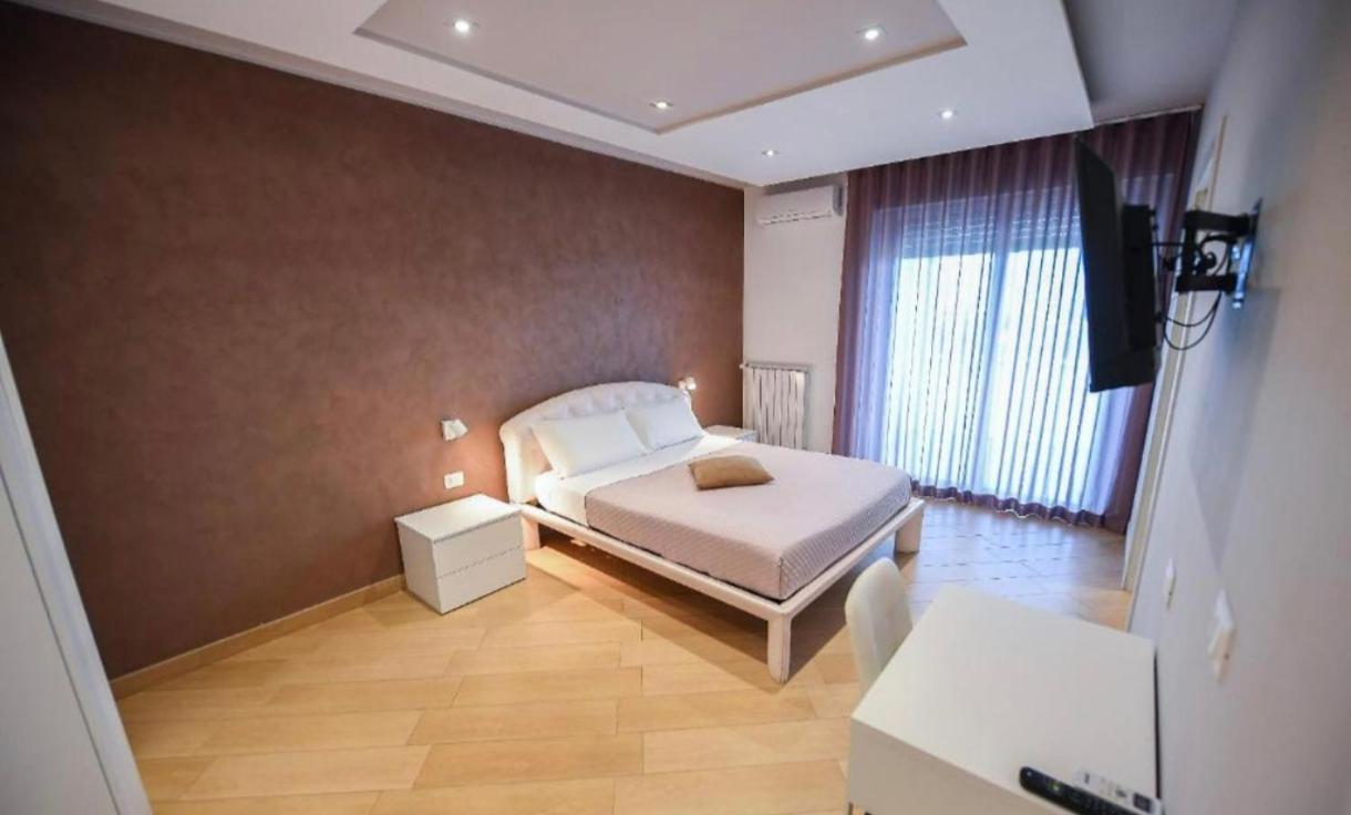 Karol Wojtyla Airport Bari Hotel Eksteriør billede